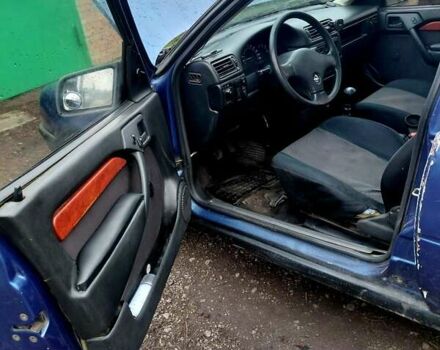 Синій Опель Вектра, об'ємом двигуна 1.8 л та пробігом 374 тис. км за 1500 $, фото 4 на Automoto.ua