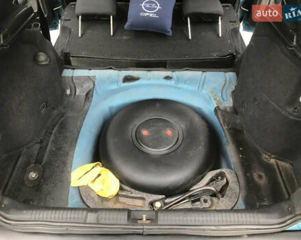 Синій Опель Вектра, об'ємом двигуна 2 л та пробігом 329 тис. км за 2350 $, фото 22 на Automoto.ua