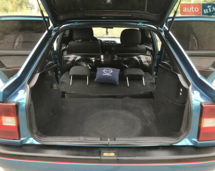 Синій Опель Вектра, об'ємом двигуна 2 л та пробігом 329 тис. км за 2350 $, фото 23 на Automoto.ua