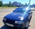 Синий Опель Вектра, объемом двигателя 1.8 л и пробегом 253 тыс. км за 800 $, фото 3 на Automoto.ua