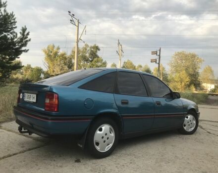 Синий Опель Вектра, объемом двигателя 2 л и пробегом 329 тыс. км за 2350 $, фото 2 на Automoto.ua