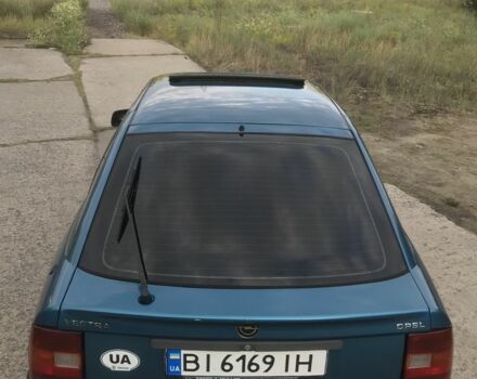 Синий Опель Вектра, объемом двигателя 2 л и пробегом 329 тыс. км за 2350 $, фото 18 на Automoto.ua