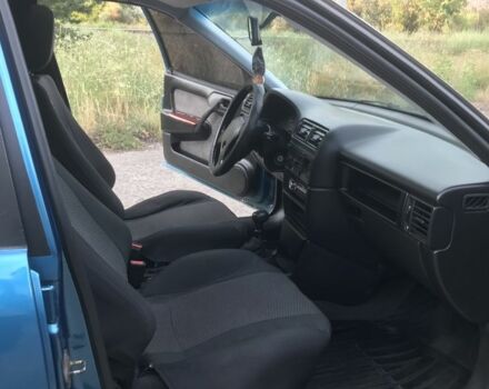 Синий Опель Вектра, объемом двигателя 2 л и пробегом 329 тыс. км за 2350 $, фото 9 на Automoto.ua