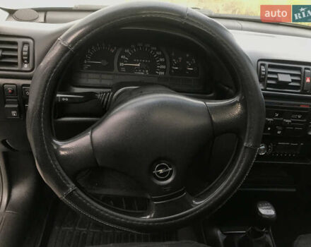 Синій Опель Вектра, об'ємом двигуна 2 л та пробігом 329 тис. км за 2350 $, фото 14 на Automoto.ua