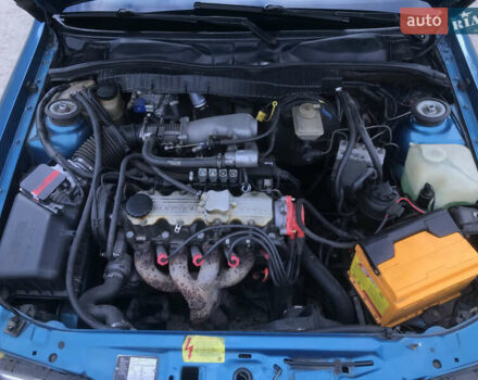 Синій Опель Вектра, об'ємом двигуна 2 л та пробігом 329 тис. км за 2350 $, фото 16 на Automoto.ua