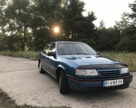Синий Опель Вектра, объемом двигателя 2 л и пробегом 329 тыс. км за 2350 $, фото 1 на Automoto.ua