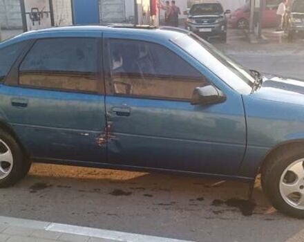 Синій Опель Вектра, об'ємом двигуна 2 л та пробігом 100 тис. км за 1200 $, фото 5 на Automoto.ua