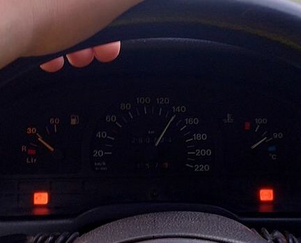 Синий Опель Вектра, объемом двигателя 1.8 л и пробегом 0 тыс. км за 1050 $, фото 3 на Automoto.ua