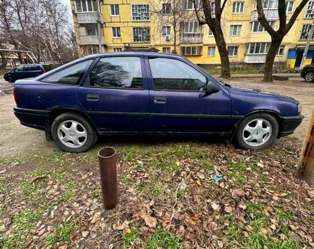 Синій Опель Вектра, об'ємом двигуна 1.8 л та пробігом 350 тис. км за 1300 $, фото 3 на Automoto.ua