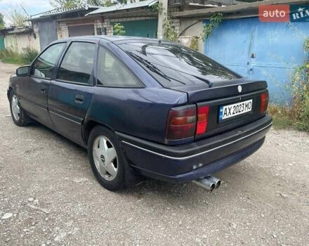 Синий Опель Вектра, объемом двигателя 2 л и пробегом 280 тыс. км за 1620 $, фото 3 на Automoto.ua