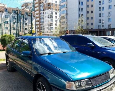 Синий Опель Вектра, объемом двигателя 1.8 л и пробегом 326 тыс. км за 2500 $, фото 2 на Automoto.ua