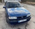 Синий Опель Вектра, объемом двигателя 2 л и пробегом 420 тыс. км за 2100 $, фото 1 на Automoto.ua