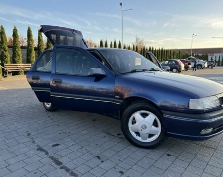 Синий Опель Вектра, объемом двигателя 1.8 л и пробегом 3 тыс. км за 3000 $, фото 17 на Automoto.ua