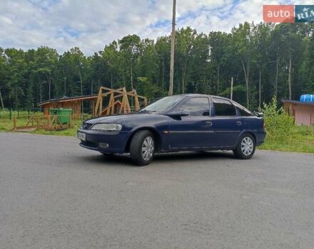 Синій Опель Вектра, об'ємом двигуна 1.8 л та пробігом 402 тис. км за 1900 $, фото 2 на Automoto.ua