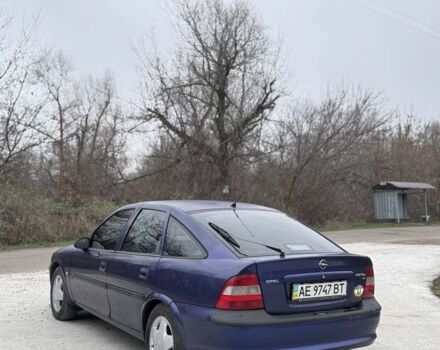 Синій Опель Вектра, об'ємом двигуна 1.6 л та пробігом 250 тис. км за 1500 $, фото 4 на Automoto.ua