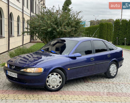 Синий Опель Вектра, объемом двигателя 1.6 л и пробегом 177 тыс. км за 2650 $, фото 36 на Automoto.ua