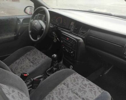 Синій Опель Вектра, об'ємом двигуна 2 л та пробігом 338 тис. км за 2100 $, фото 16 на Automoto.ua