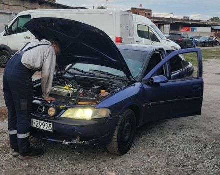 Синій Опель Вектра, об'ємом двигуна 2 л та пробігом 300 тис. км за 980 $, фото 1 на Automoto.ua