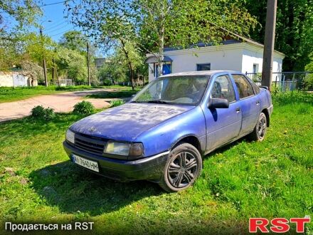 Синий Опель Вектра, объемом двигателя 2 л и пробегом 560 тыс. км за 500 $, фото 1 на Automoto.ua