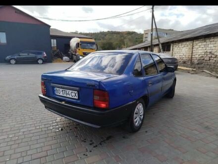 Опель Вектра 1989 в Подольск (Котовск) на Automoto.ua Синий Опель Вектра, объемом двигателя 1.6 л и пробегом 250 тыс. км за 950 $, фото 1 на Automoto.ua