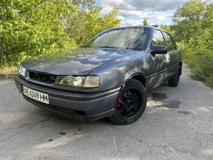 Опель Вектра 1989 в Немирове на Automoto.ua Синий Опель Вектра, объемом двигателя 2 л и пробегом 200 тыс. км за 1350 $, фото 1 на Automoto.ua