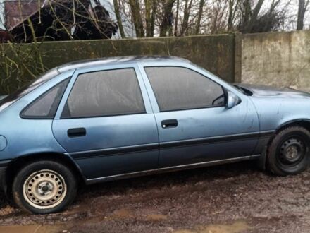 Синій Опель Вектра, об'ємом двигуна 1.6 л та пробігом 400 тис. км за 992 $, фото 1 на Automoto.ua