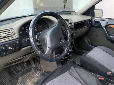 Синій Опель Вектра, об'ємом двигуна 2 л та пробігом 3 тис. км за 600 $, фото 1 на Automoto.ua