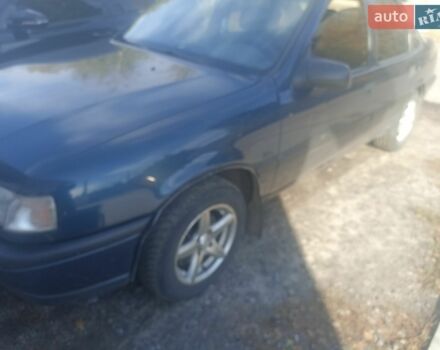 Синій Опель Вектра, об'ємом двигуна 2 л та пробігом 367 тис. км за 1200 $, фото 1 на Automoto.ua