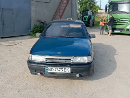 Синий Опель Вектра, объемом двигателя 1.8 л и пробегом 256 тыс. км за 1150 $, фото 1 на Automoto.ua