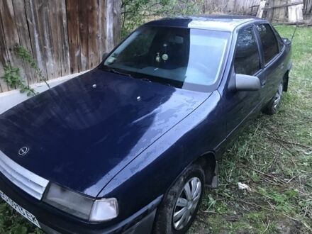 Опель Вектра 1990 у Чорткові на Automoto.ua Синій Опель Вектра, об'ємом двигуна 1.4 л та пробігом 300 тис. км за 850 $, фото 1 на Automoto.ua