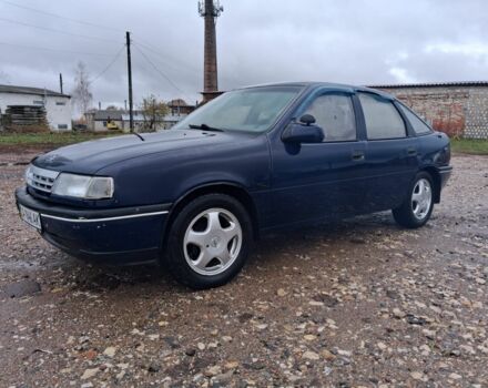 Синій Опель Вектра, об'ємом двигуна 1.6 л та пробігом 10 тис. км за 800 $, фото 1 на Automoto.ua