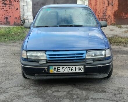 Синий Опель Вектра, объемом двигателя 2 л и пробегом 1000 тыс. км за 1400 $, фото 1 на Automoto.ua