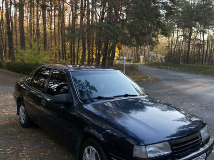 Синий Опель Вектра, объемом двигателя 1.6 л и пробегом 250 тыс. км за 1700 $, фото 1 на Automoto.ua