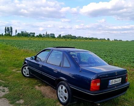 Синий Опель Вектра, объемом двигателя 2 л и пробегом 156 тыс. км за 2200 $, фото 1 на Automoto.ua