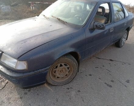 Синий Опель Вектра, объемом двигателя 0 л и пробегом 200 тыс. км за 600 $, фото 1 на Automoto.ua