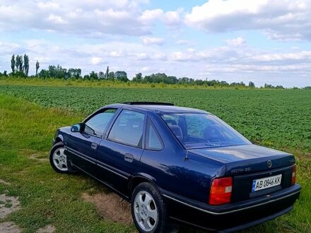 Опель Вектра 1990 в Виннице на Automoto.ua Синий Опель Вектра, объемом двигателя 2 л и пробегом 156 тыс. км за 2200 $, фото 1 на Automoto.ua
