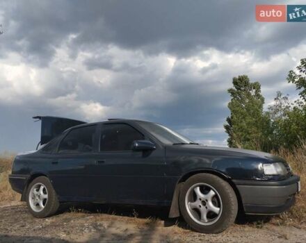 Синій Опель Вектра, об'ємом двигуна 2 л та пробігом 430 тис. км за 1700 $, фото 1 на Automoto.ua