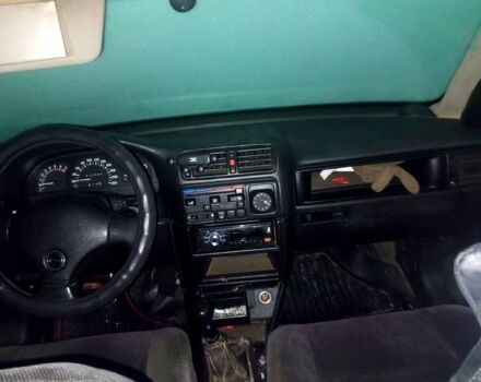 Синий Опель Вектра, объемом двигателя 2 л и пробегом 0 тыс. км за 1000 $, фото 1 на Automoto.ua