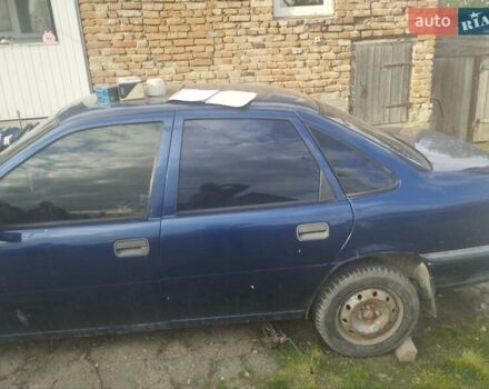 Синий Опель Вектра, объемом двигателя 2 л и пробегом 100 тыс. км за 550 $, фото 1 на Automoto.ua