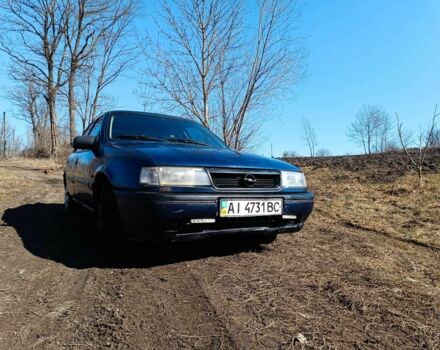 Синий Опель Вектра, объемом двигателя 2 л и пробегом 300 тыс. км за 800 $, фото 1 на Automoto.ua