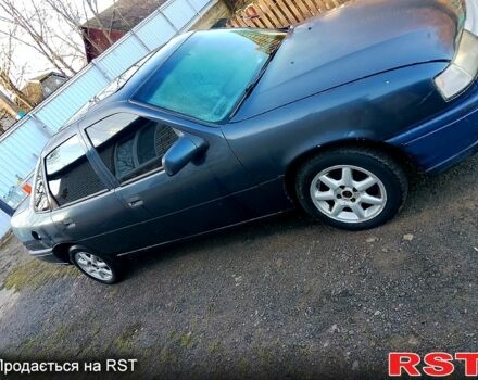 Синий Опель Вектра, объемом двигателя 1.6 л и пробегом 198 тыс. км за 900 $, фото 1 на Automoto.ua