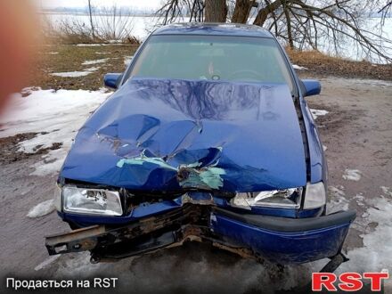Синій Опель Вектра, об'ємом двигуна 1.6 л та пробігом 0 тис. км за 500 $, фото 1 на Automoto.ua