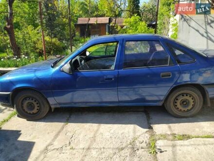 Опель Вектра 1991 у Києві на Automoto.ua Синій Опель Вектра, об'ємом двигуна 1.6 л та пробігом 186 тис. км за 1900 $, фото 1 на Automoto.ua