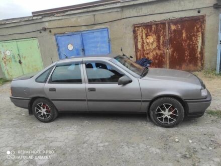 Синій Опель Вектра, об'ємом двигуна 1.6 л та пробігом 270 тис. км за 1700 $, фото 1 на Automoto.ua