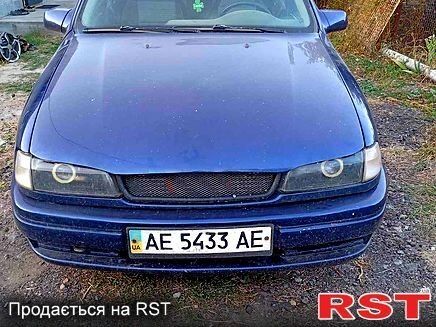 Синий Опель Вектра, объемом двигателя 1.8 л и пробегом 300 тыс. км за 1305 $, фото 1 на Automoto.ua