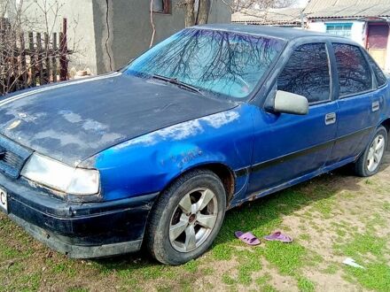 Опель Вектра 1992 в Березнеговатом на Automoto.ua Синий Опель Вектра, объемом двигателя 18 л и пробегом 150 тыс. км за 900 $, фото 1 на Automoto.ua