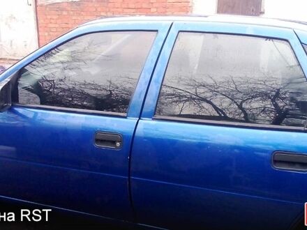 Синій Опель Вектра, об'ємом двигуна 1.6 л та пробігом 0 тис. км за 1440 $, фото 1 на Automoto.ua