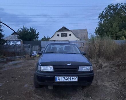 Синий Опель Вектра, объемом двигателя 1.8 л и пробегом 324 тыс. км за 801 $, фото 1 на Automoto.ua