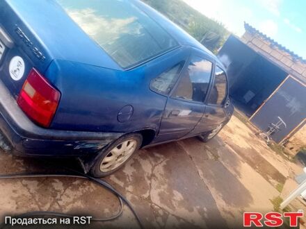 Синий Опель Вектра, объемом двигателя 2 л и пробегом 0 тыс. км за 550 $, фото 1 на Automoto.ua