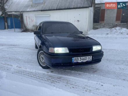 Синий Опель Вектра, объемом двигателя 1.6 л и пробегом 350 тыс. км за 1400 $, фото 1 на Automoto.ua